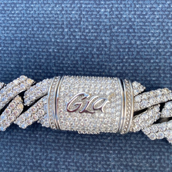 Cuban link - Picture 4 of 5